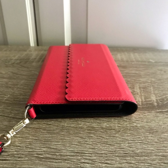 Kate Spade Scalloped Phone Case Wristlet - Picture 4 of 12